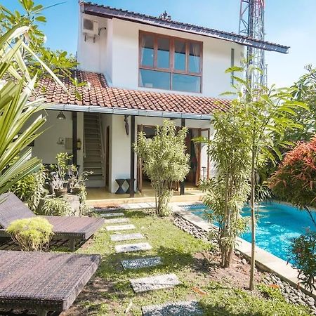 Villa Bougenville Джокьякарта Экстерьер фото